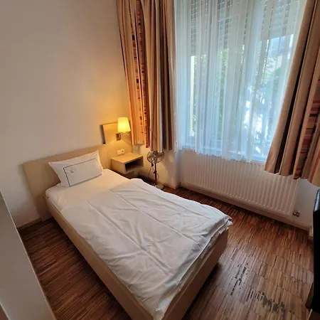 Apart1hotel 3*