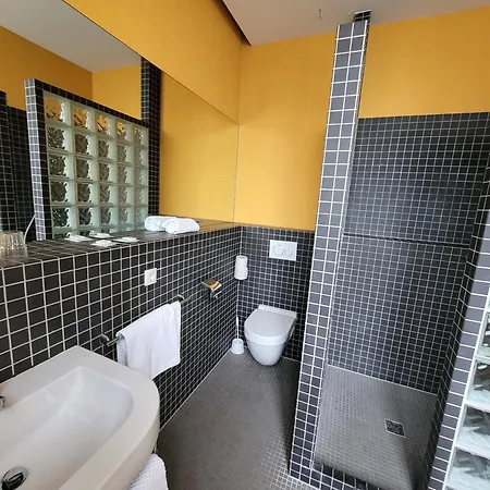 מלון דירות Apart1hotel 3*